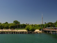 25500CrLeUsm - Vacationing, just Beth and I, on the Toronto waterfront - On the Toronto Islands   Each New Day A Miracle  [  Understanding the Bible   |   Poetry   |   Story  ]- by Pete Rhebergen